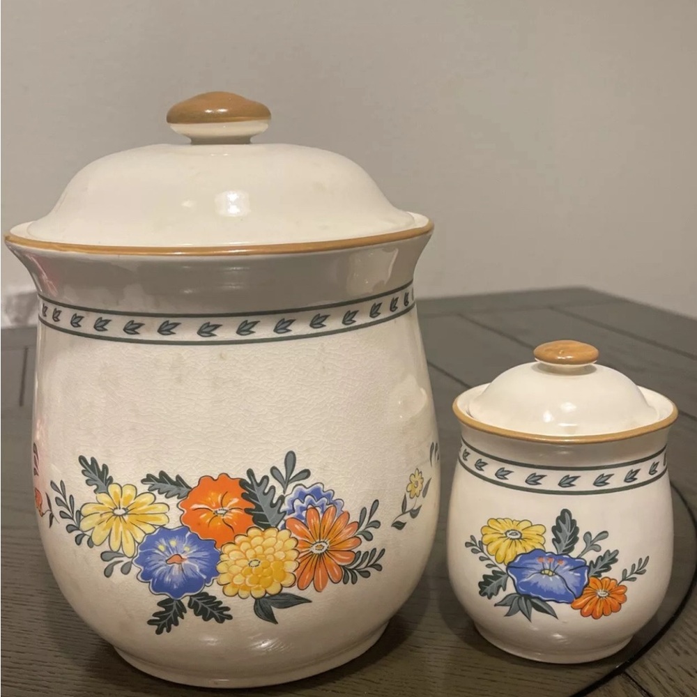 Vintage 1982 2 Piece Canister Set Kamenstein Taiwan Vienna Floral Pattern